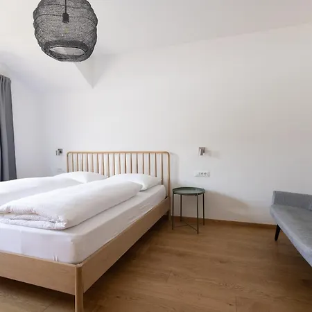 Apartment Schöne Am Stadtrand Von Valentinhof Meran